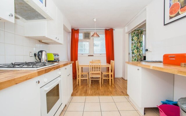 Bright 2 Bedroom Apartment In Haggerston