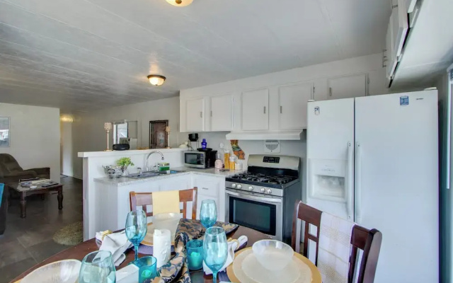 Rosamond Vacation Rental w/ Grill, Near Vineyards!