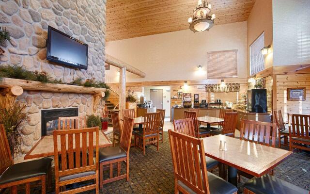 Best Western Plus Kelly Inn & Suites