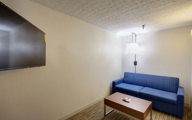 Holiday Inn Express Columbus South - Obetz by IHG