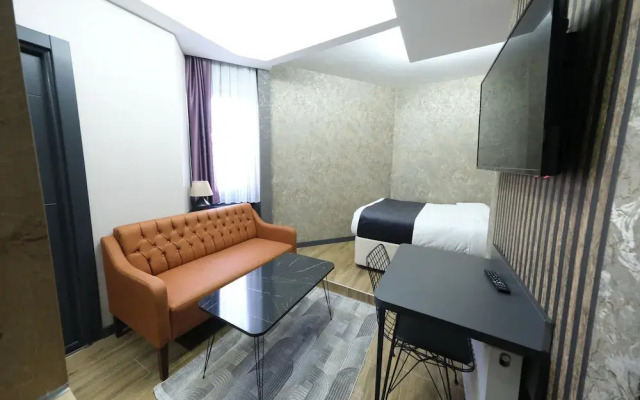 Nomad Hub Istanbul Suit