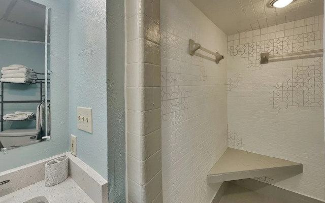 Sugar Beach #C27 - Going Panama