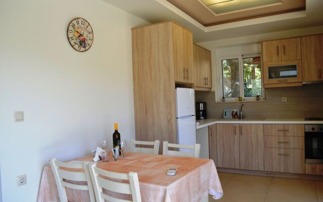 Matala Bay Apartments