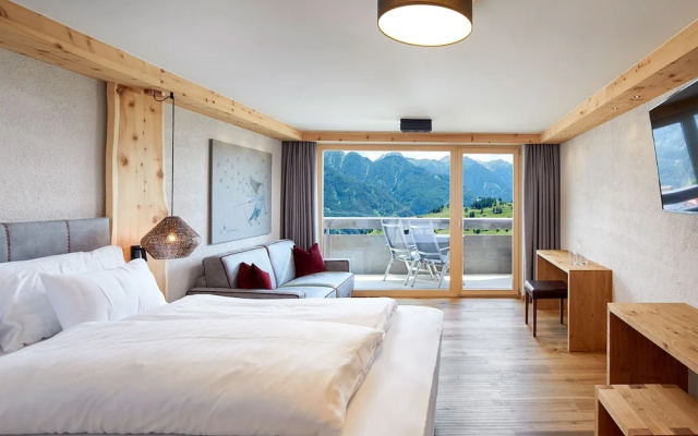 Hotel Tirol