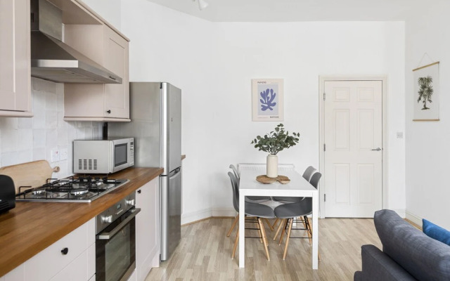 84A Albany Road