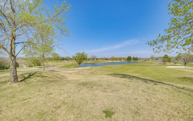 Branson Condo w/ Balcony, Near Silver Dollar City!