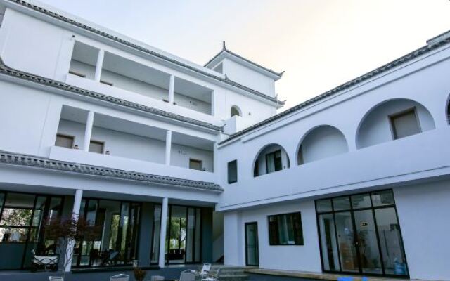 Dali Yunqi Third Extreme Light Luxury Photography B&B
