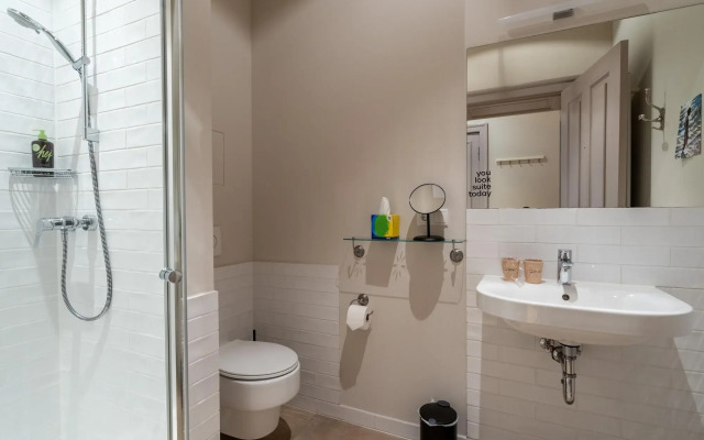 Schoenhouse Avenue by Limehome