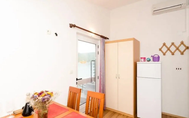 Apartments Ereš Žuronja