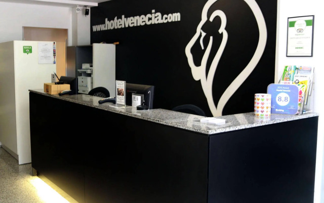 Venecia Plaza Centro Hotel
