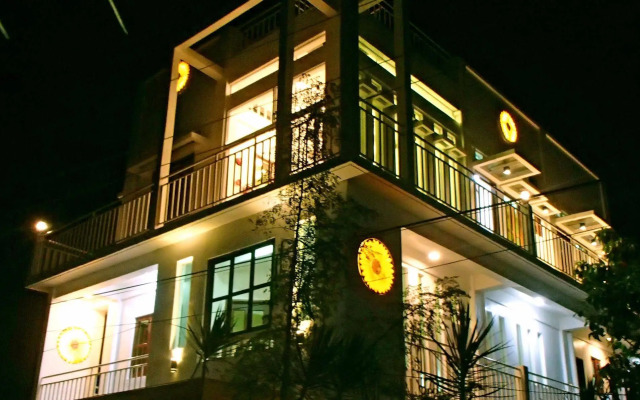 RedDoorz @ Recaido Road Palawan