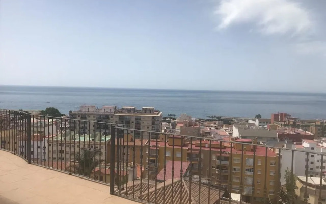 Rooms in Seafront Villa