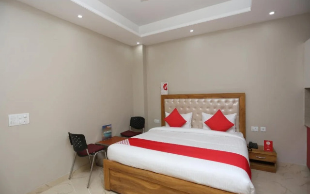 Palm Garden Suites By OYO Rooms