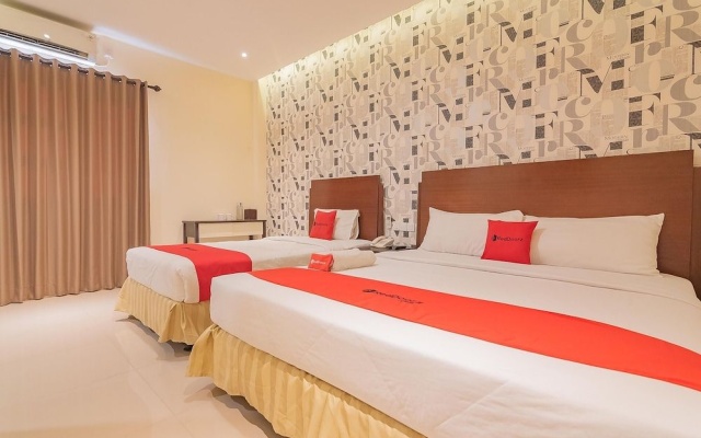 RedDoorz Plus @ Siradj Salman Samarinda – Guest Rooms – Samarinda