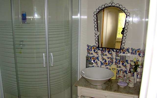 La Vigne Des Heures Claires