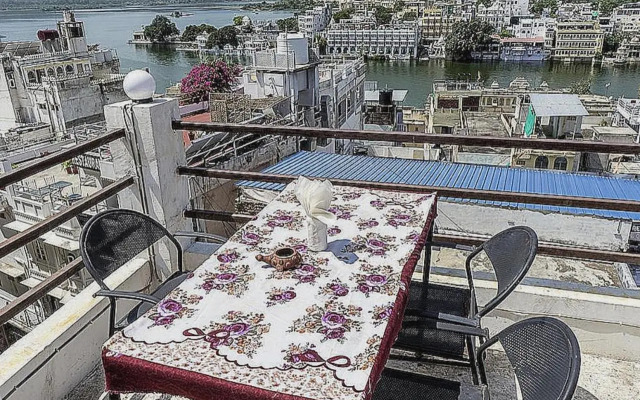 OYO 701668 Gyan Villa