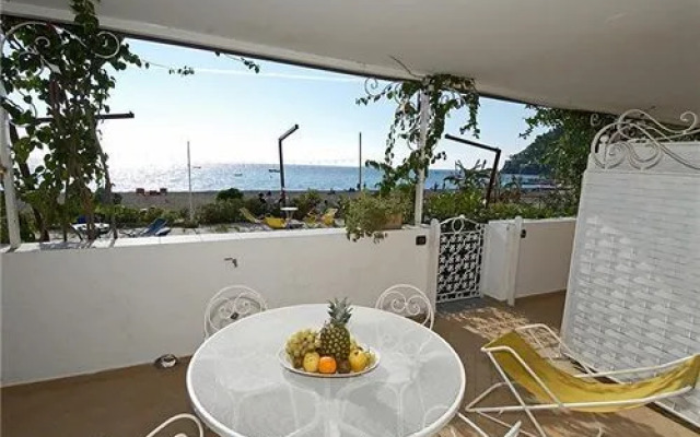 Villa Beach