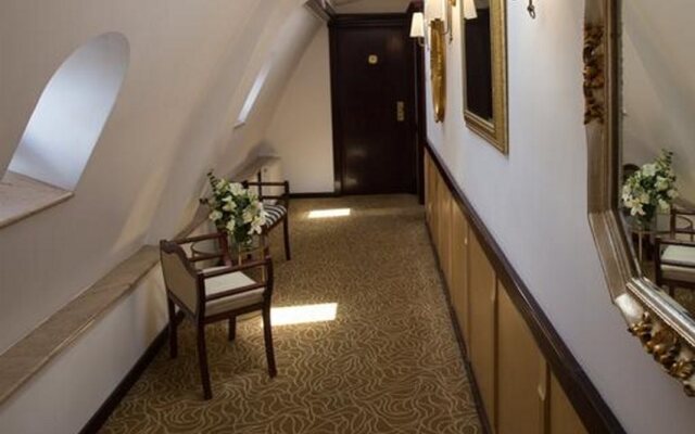 Venezia by Zeus International