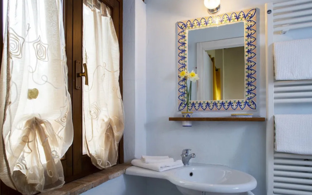 B&B With Pool and View of Assisi