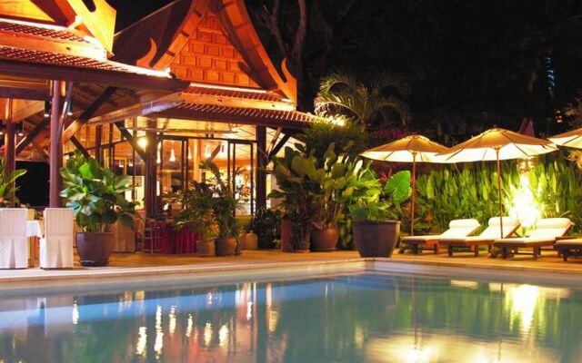 White House Beach Resort And Spa