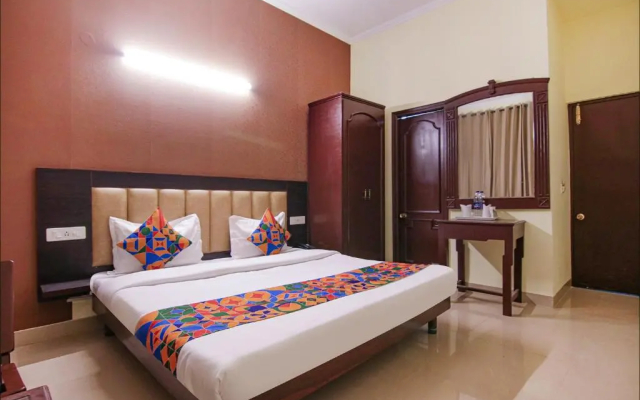 Fabhotel Town Pride