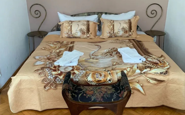 New! Libra Grande Venetian Style Apartment
