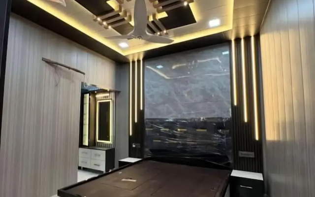 Karachi Family Guest House
