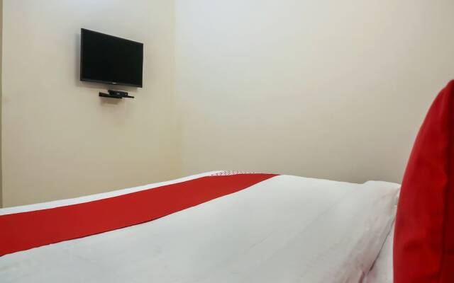 OYO Flagship 17382 AV Residency
