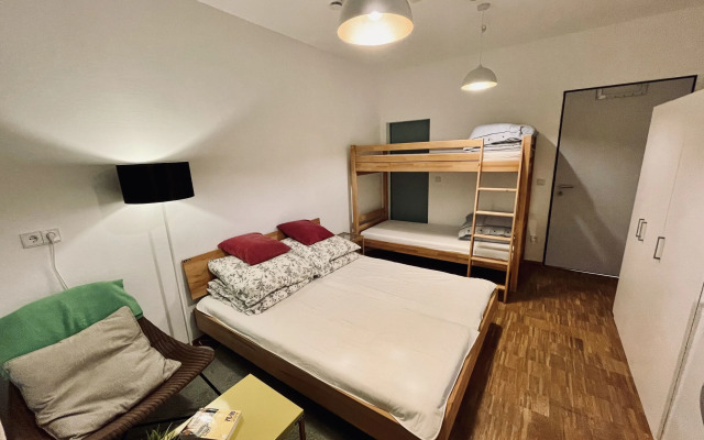 JC&BLUE Guesthouse - Hostel