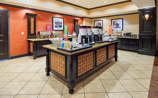 Hampton Inn & Suites Waco-South