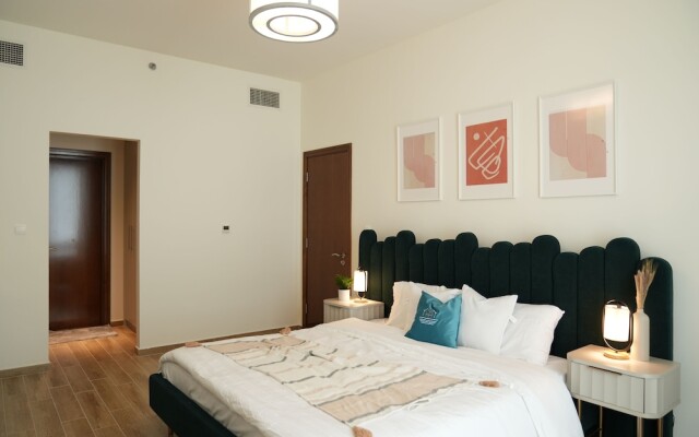 Yogi - Lake-Side Fancy Apartment Near Dubai Mall