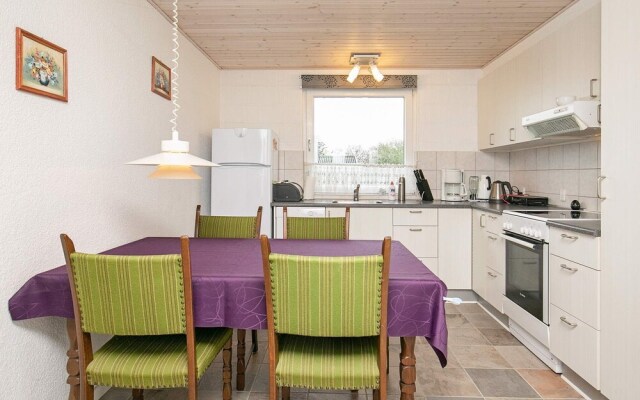 Inviting Holiday Home in Roslev 300m From Limfjorden