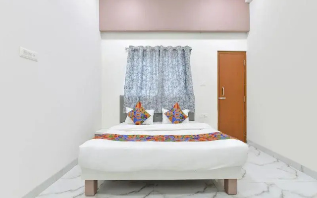 Fabhotel Grand Embassy