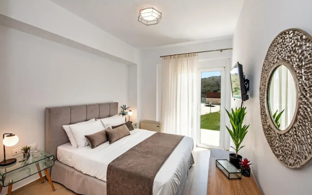 Luxury Villa Oasis 11 Bedrooms With Heated Pool