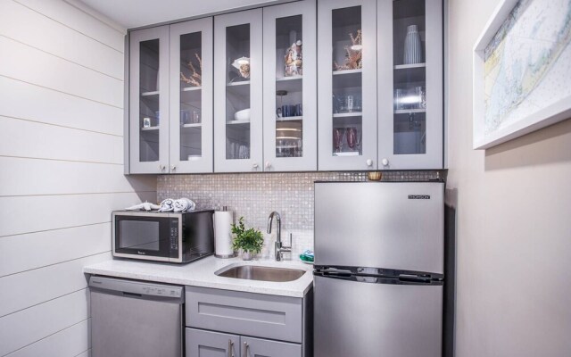 Pelican Gardens 7 By Lido Beach