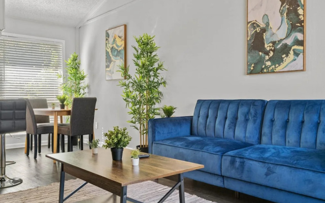 Stylish 1BR Downtown Evonify