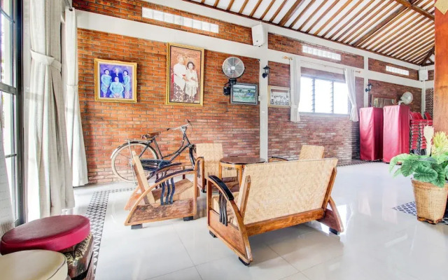 Capital O 93994 Dalem Kamulyan Syariah Guest House
