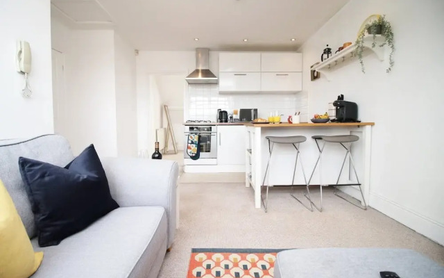 Chic & Spacious 1 Bed Flat in Pontcanna