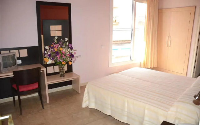 Hotel Aubi