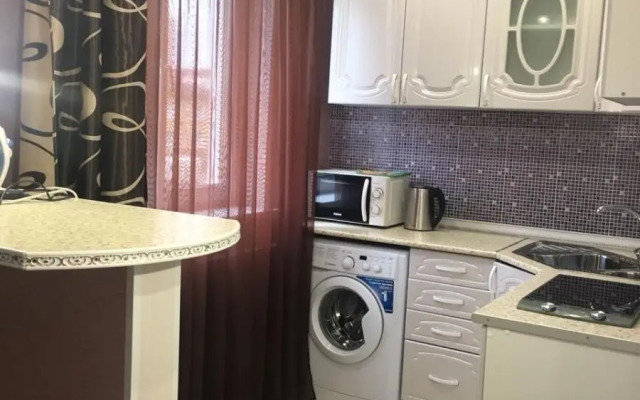 Apartment Nadezhda on Nansen street 54