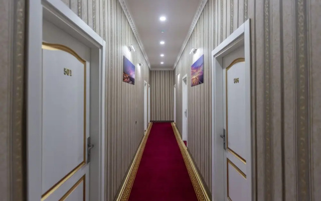 Center Hotel Baku