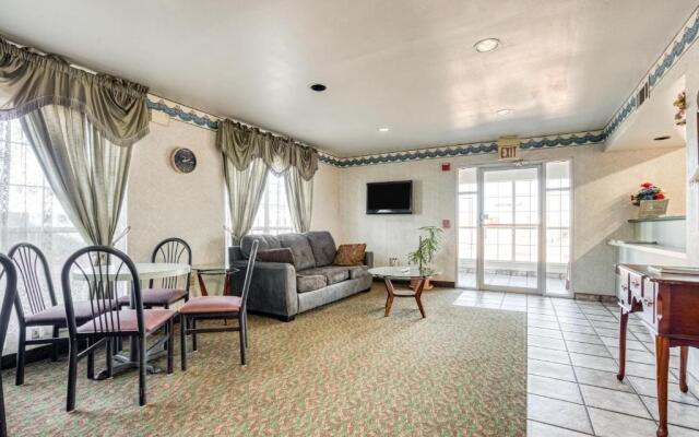 OYO Hotel Wichita Falls I-44 Sheppard Airforce