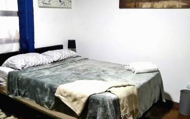Airport traveler's home. - Hostel