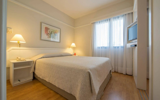 Hotel Ninety