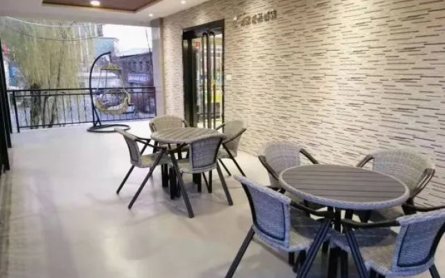 ・ Shangjia Boutique Hotel (Taiyuan Taigang East Gate Branch)