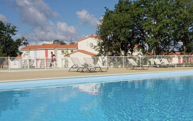 Well-kept Apartment, With Dishwasher, 7 km. From the Beach