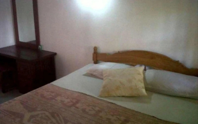 Padang Lovina Sea Side Cottage – Guest Rooms – Singaraja