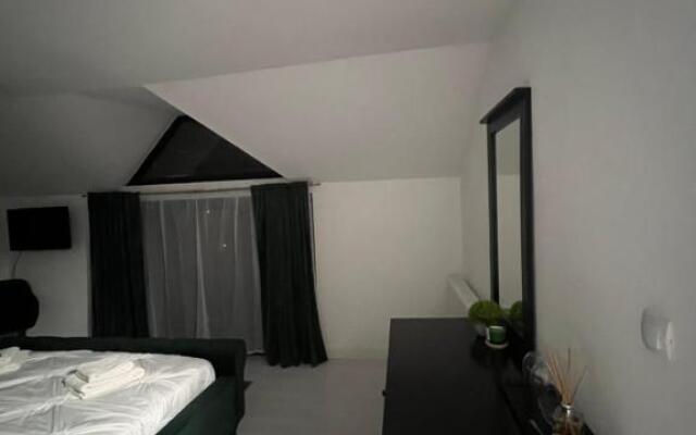 Apartamente 9