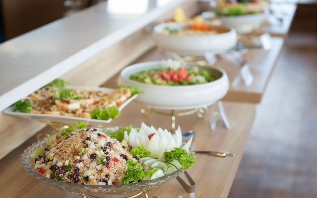 La Vela Classic Cruise Managed by Paradise Cruises – Meal – Ha Long