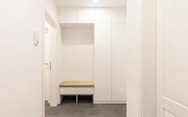 Olive Leaf - Ground Floor Apartment